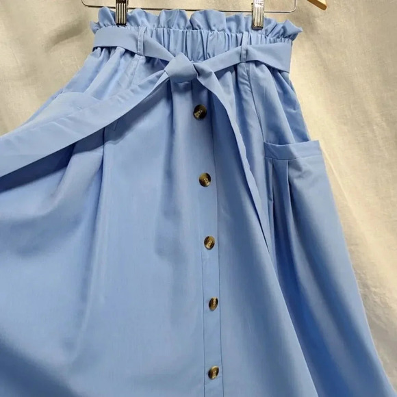 blue skirt with button detail, elastic waist and tie belt women's size M B10 - Picture 9 of 10